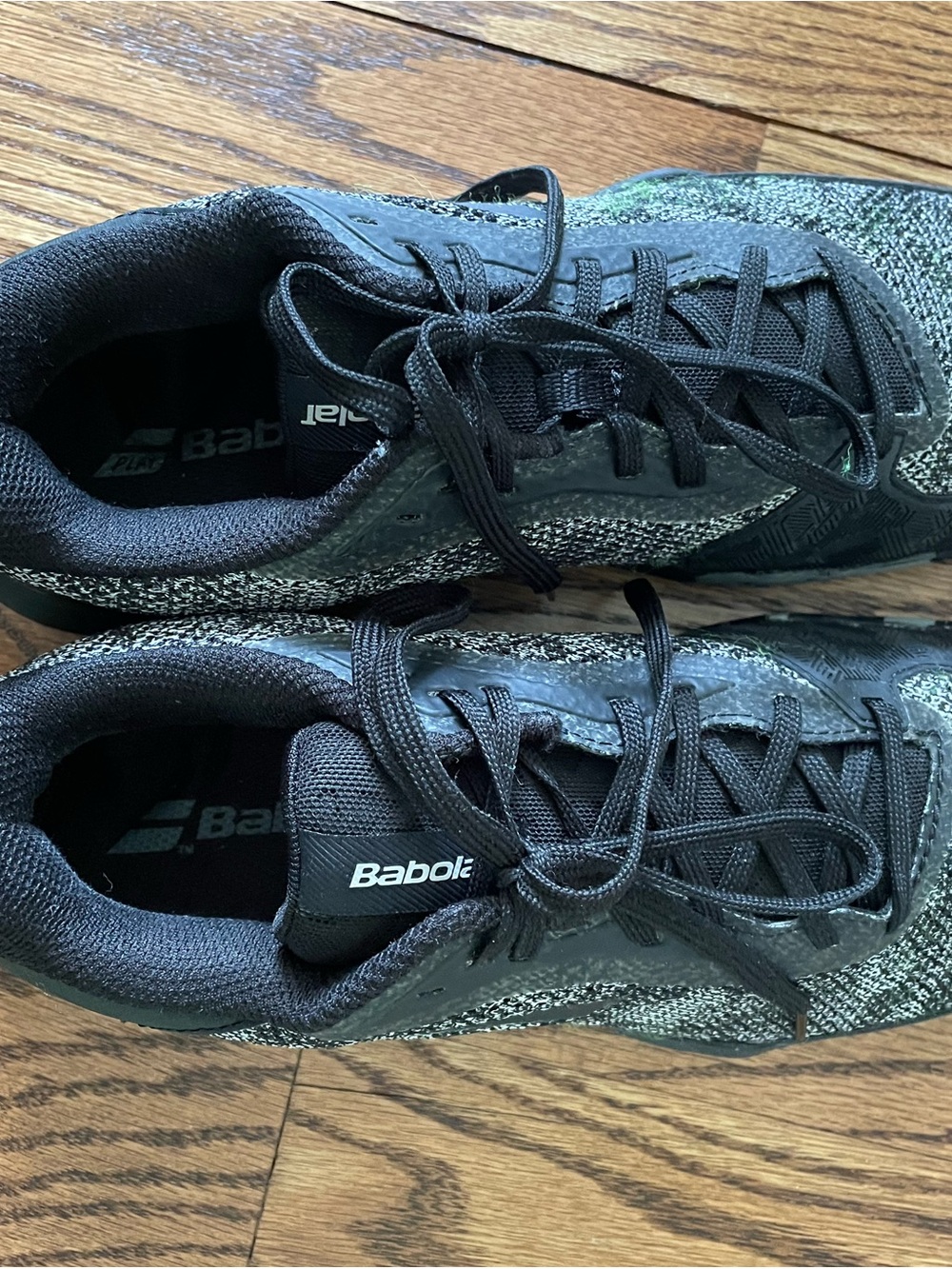 Babolat Men's Athletic Tennis Shoes — Black and Gray